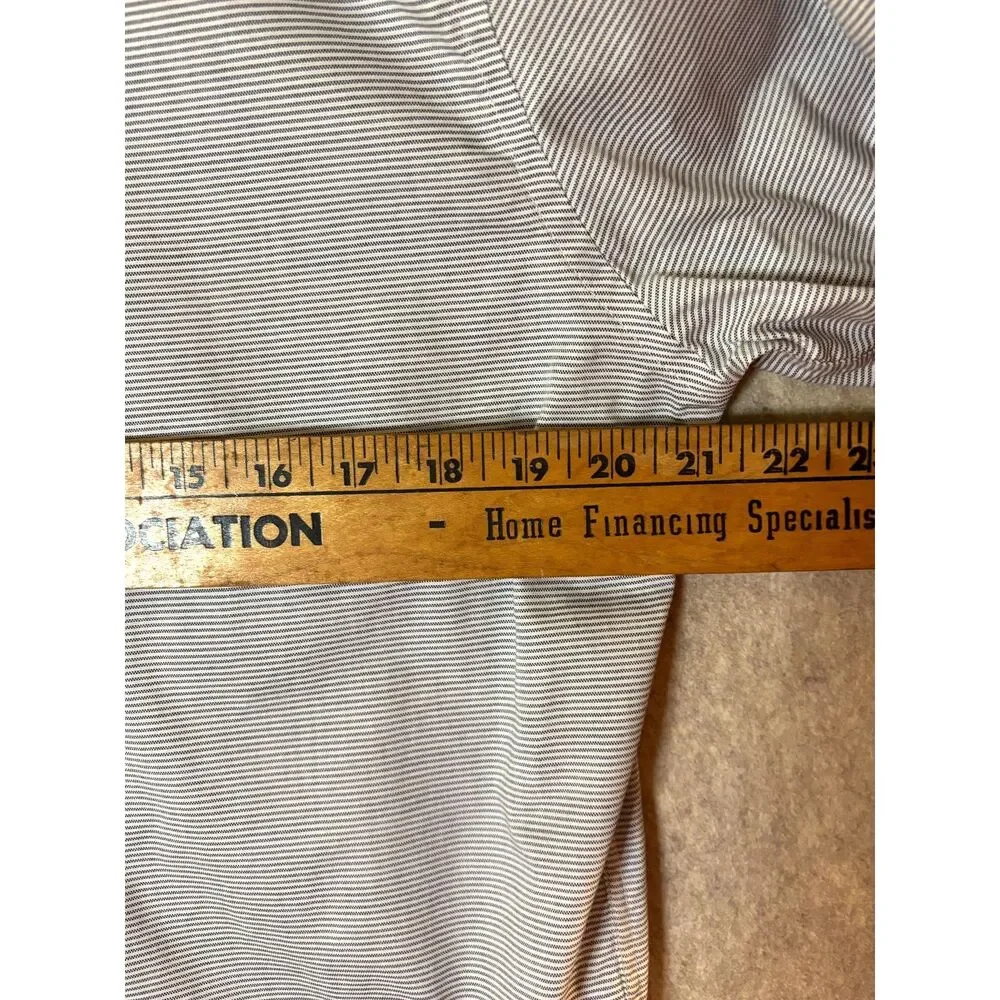 Banana Republic Men’s M Non-Iron Slim Fit Blue White Micro Stripe Shirt